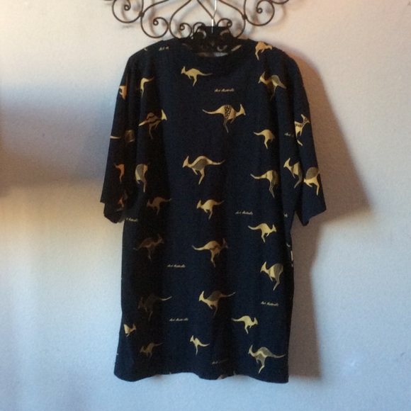 SOLD Australia Kangaroo Men’s Artsy Graphic Tee - Picture 4 of 4